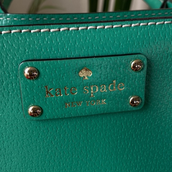 Kate Spade Wellesley Quinn handbag with strap - Picture 2 of 7